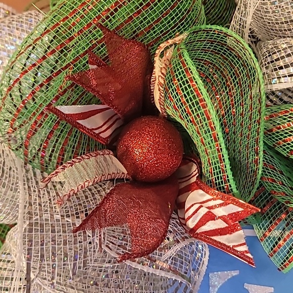 Handmade The Elf Made Me Do It Christmas Wreath - Picture 3 of 5